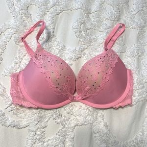 Victorias Secret temptation push-up bra
